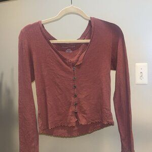 American Eagle Outfitters lettuce trim buttoned shirt